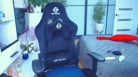 Snapshot of hairypussygranny chatting on 09.09.25 Monika online show from 09.09.25