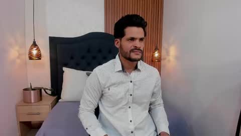 Snapshot of hamilton_1 chatting on 09.23.25 Hamilton online show from 09.23.25