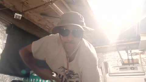 Snapshot of han811381 chatting on 11.10.25 han811381 online show from 11.10.25