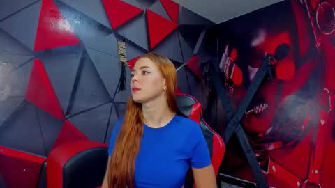 Hana and Zeta online show from 11.25.25