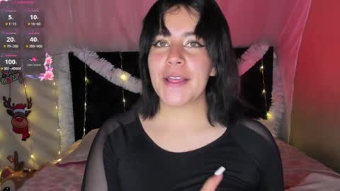 Snapshot of hanah_bakeer chatting on 12.13.24 Hanah Montana Independent model online show from 12.13.24