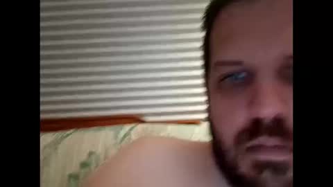 handsomedaddy198923 online show from 10.19.25