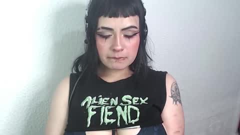 Snapshot of hanna99moon chatting on 02.14.25 JUANA online show from 02.14.25