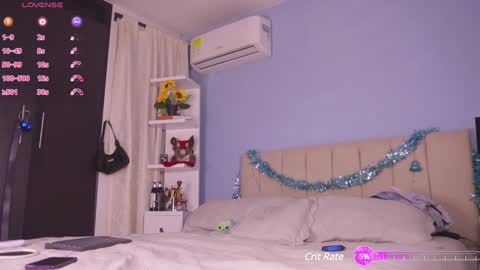 Snapshot of hanna_chris chatting on 12.12.24 HANNA online show from 12.12.24