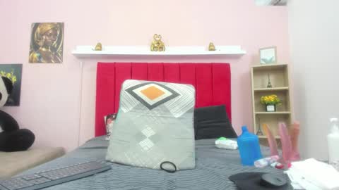 hanna_hornyx20 online show from 10.11.25