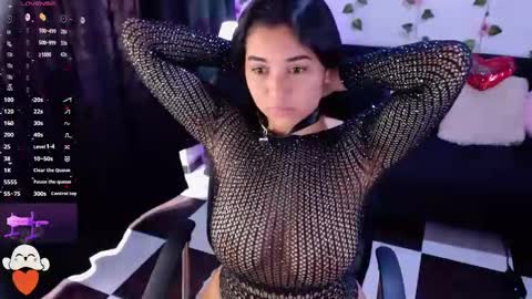 Snapshot of hannaagt chatting on 10.31.25 hannaagt online show from 10.31.25