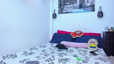 Snapshot of hannaandmike chatting on 01.10.25 Hanna and Mike online show from 01.10.25