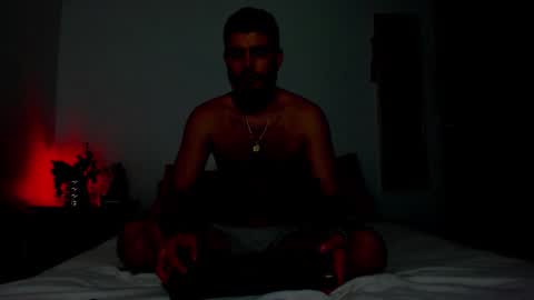 Snapshot of hannaandmike chatting on 12.04.25 Hanna and Mike online show from 12.04.25