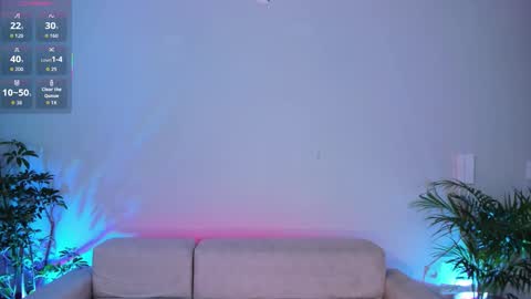 Snapshot of hannah_jonhson_1 chatting on 10.18.25 Hannah online show from 10.18.25