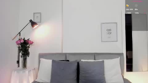 Hanna Os online show from 11.21.25