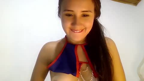 Snapshot of hanny_kail chatting on 12.29.24 hanny online show from 12.29.24