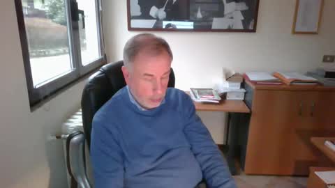 Snapshot of hanscooper chatting on 02.19.25 hanscooper online show from 02.19.25