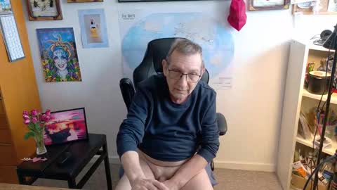 Snapshot of hansi63 chatting on 02.16.25 charly online show from 02.16.25