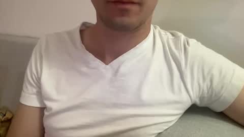 Snapshot of hansimglueck696969 chatting on 09.14.25 hansimglueck696969 online show from 09.14.25