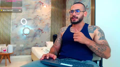 Snapshot of hanz_col chatting on 02.06.25 hanz_col online show from 02.06.25