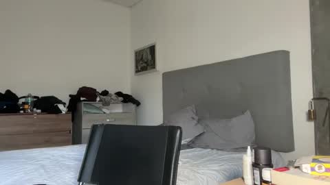 Snapshot of hanzlagerfelt chatting on 09.15.25 hanzlagerfelt online show from 09.15.25