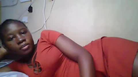 Snapshot of happy_dimple chatting on 10.19.25 happy_dimple online show from 10.19.25