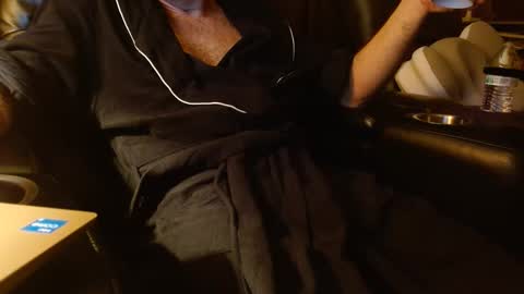 Snapshot of happyhogan1 chatting on 01.06.25 Jhonassmann12 online show from 01.06.25