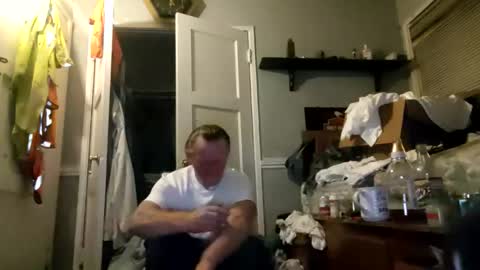 Snapshot of hardalt chatting on 09.16.25 hardalt online show from 09.16.25