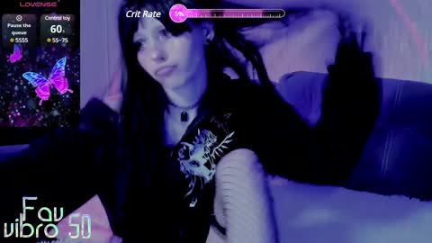 Snapshot of hardcore_hentai chatting on 02.14.25 Mia online show from 02.14.25