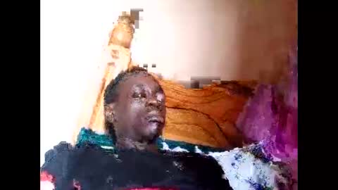 Snapshot of harderbby1 chatting on 12.04.25 harderbby1 online show from 12.04.25