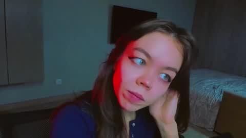 Snapshot of haribo_asmr chatting on 02.11.25 Miss Hari online show from 02.11.25