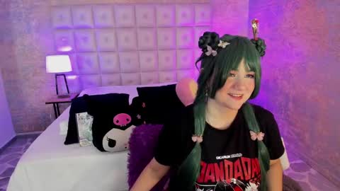 Snapshot of harimoon chatting on 09.15.25 Harimoon online show from 09.15.25