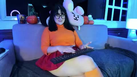 Snapshot of harimoon chatting on 10.10.25 Harimoon online show from 10.10.25