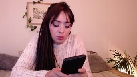 Harmony    Please help me to reach 100 thumbs up online show from 01.14.25