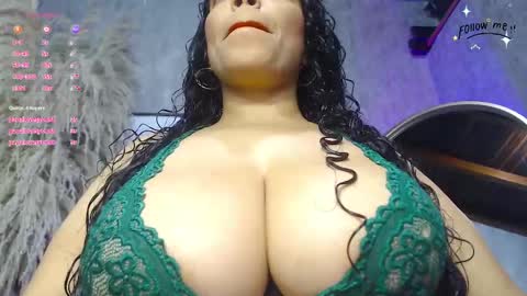 Snapshot of harper_ziu chatting on 09.12.25 harper_ziu online show from 09.12.25