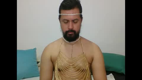 Snapshot of harry_goldenmillerx10fun chatting on 02.06.25 Harry online show from 02.06.25