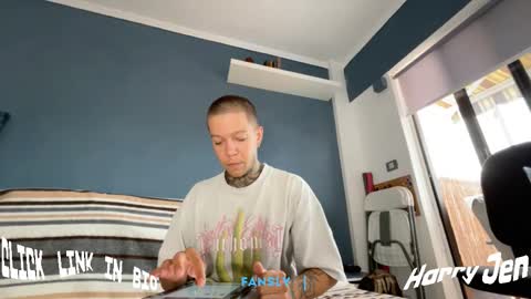 Snapshot of harry_jen chatting on 09.10.25 TAP HERE choise Harry tattoo on chest  Jen curls hair online show from 09.10.25