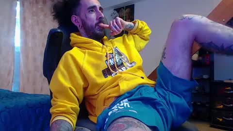 Snapshot of harry_reems_ chatting on 12.03.24 OMAR online show from 12.03.24