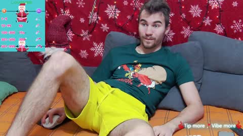 Snapshot of harvey_ren chatting on 12.26.24 Harvey online show from 12.26.24