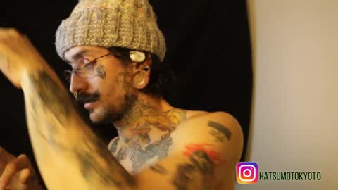 Snapshot of hatsumotokyoto chatting on 01.21.25 More content 2 online show from 01.21.25