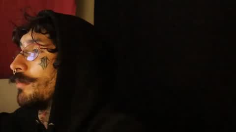 Snapshot of hatsumotokyoto chatting on 02.07.25 More content 2 online show from 02.07.25