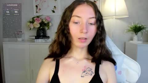 Lola online show from 10.23.25