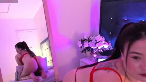 Hayley Collins online show from 11.05.25