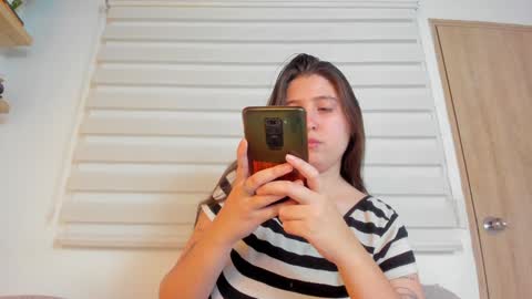 Snapshot of hazel_shy chatting on 02.06.25 Im Hazel online show from 02.06.25