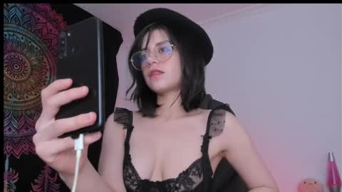 HazelKush online show from 03.06.25