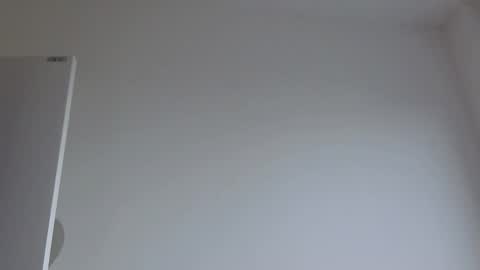 Snapshot of heatwavee chatting on 12.16.24 heatwavee online show from 12.16.24