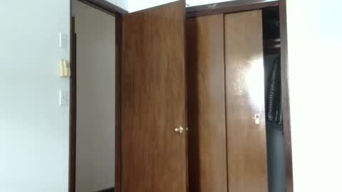 Snapshot of heatwavee chatting on 12.04.25 heatwavee online show from 12.04.25