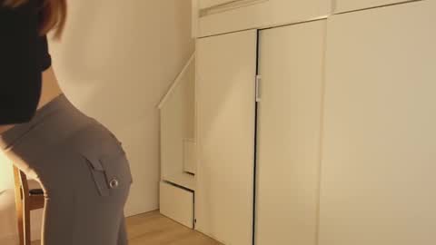 Snapshot of hee_jeen chatting on 12.15.24 Jeen online show from 12.15.24