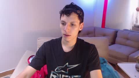 Snapshot of hefesto_69 chatting on 01.25.25 hefesto_69 online show from 01.25.25