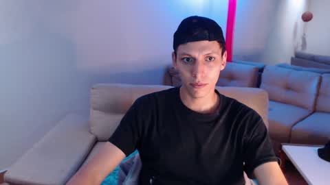 Snapshot of hefesto_69 chatting on 02.04.25 hefesto_69 online show from 02.04.25