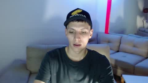 Snapshot of hefesto_69 chatting on 03.10.25 hefesto_69 online show from 03.10.25