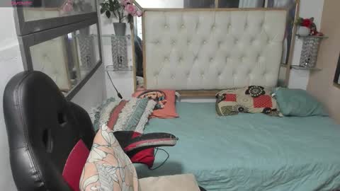 heiker_ online show from 09.21.25