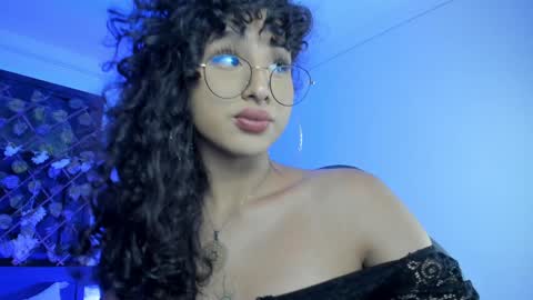 Heka Prudence online show from 12.07.24