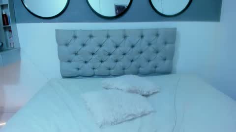 helen_curly online show from 01.30.25