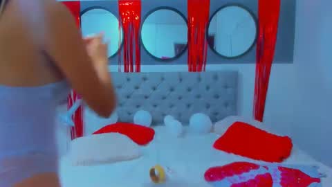 helen_curly online show from 02.12.25